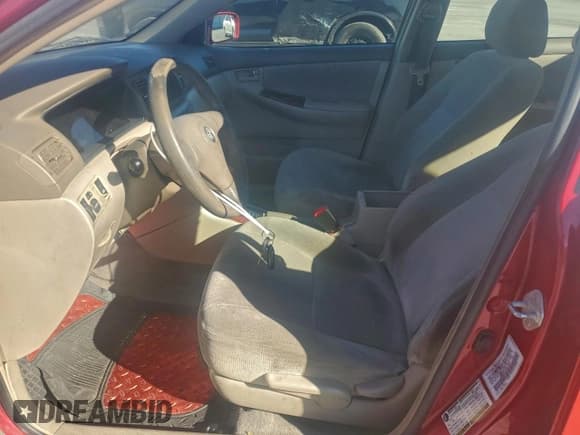 ✅ 2006 Toyota Corolla CE • VIN: 1NXBR32E06Z609126 • Lot: 96416905. Wystawiony na Copart z przebiegiem 206 926 mil. Bezpłatny archiwum sprzedaży aukcyjnych z USA i szczegółowy raport historii pojazdu na DreamBid. Zdjęcie 7.