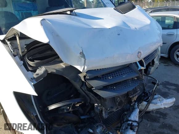 ✅ 2015 Mercedes-Benz Sprinter Cargo • VIN: WD3PE7DCXF5956413 • Lot: 41501686. Wystawiony na IAAI z przebiegiem 201 503 mil. Bezpłatny archiwum sprzedaży aukcyjnych z USA i szczegółowy raport historii pojazdu na DreamBid. Zdjęcie 10.