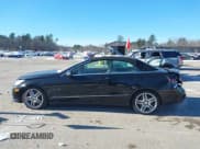 ✅ 2011 Mercedes-Benz E 550 • VIN: WDDKK7CF6BF088621 • Lot: 43837286. Listed on IAAI with 88,498 mi. Free auction sales archive from the USA and detailed vehicle history report at DreamBid. Image 14.