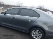 ✅ 2015 Volkswagen Jetta SE • VIN: 3VWD17AJ8FM306963 • Lot: 43744776. Wystawiony na IAAI z przebiegiem 59 710 mil. Bezpłatny archiwum sprzedaży aukcyjnych z USA i szczegółowy raport historii pojazdu na DreamBid. Zdjęcie 14.