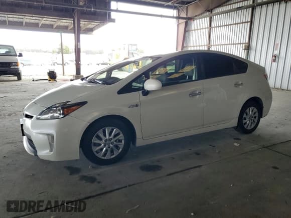 ✅ 2014 Toyota Prius • VIN: JTDKN3DP5E3062115 • Lot: 86040155. Listed on Copart with 117,317 mi. Free auction sales archive from the USA and detailed vehicle history report at DreamBid. Image 1.