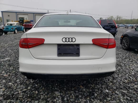✅ 2014 Audi A4 • VIN: MA36068 • Lot: 55506065. Listed on Copart with 94,519 mi. Free auction sales archive from the USA and detailed vehicle history report at DreamBid. Image 6.