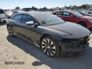 ✅ 2022 Lucid Air Grand Touring • VIN: 50EA1GBA8NA004844 • Lot: 72620264. Wystawiony na Copart z przebiegiem 28 478 mil. Bezpłatny archiwum sprzedaży aukcyjnych z USA i szczegółowy raport historii pojazdu na DreamBid. Zdjęcie 4.