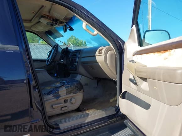 ✅ 2002 Ford Explorer Eddie Bauer • VIN: 1FMZU64W62ZB37029 • Lot: 42318856. Wystawiony na IAAI z przebiegiem 234 087 mil. Bezpłatny archiwum sprzedaży aukcyjnych z USA i szczegółowy raport historii pojazdu na DreamBid. Zdjęcie 5.