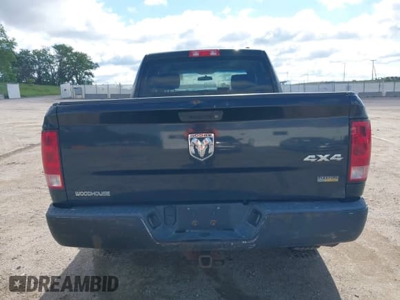 ✅ 2009 Dodge 1500 TRX • VIN: 1D3HV18P29S781124 • Lot: 42253416. Wystawiony na IAAI z przebiegiem 158 468 mil. Bezpłatny archiwum sprzedaży aukcyjnych z USA i szczegółowy raport historii pojazdu na DreamBid. Zdjęcie 17.