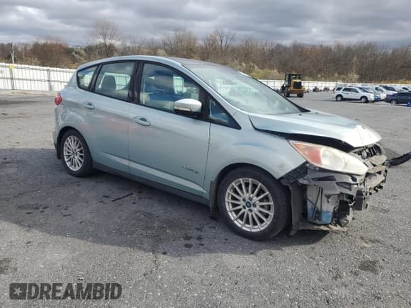 ✅ 2013 Ford C-Max SE • VIN: 1FADP5AU8DL503412 • Лот: 92362395. Опубликован ранее на Copart с пробегом 171 420 миль. Бесплатный доступ к архиву аукционных продаж из США и подробный отчёт об истории автомобиля на DreamBid. Изображение 4.