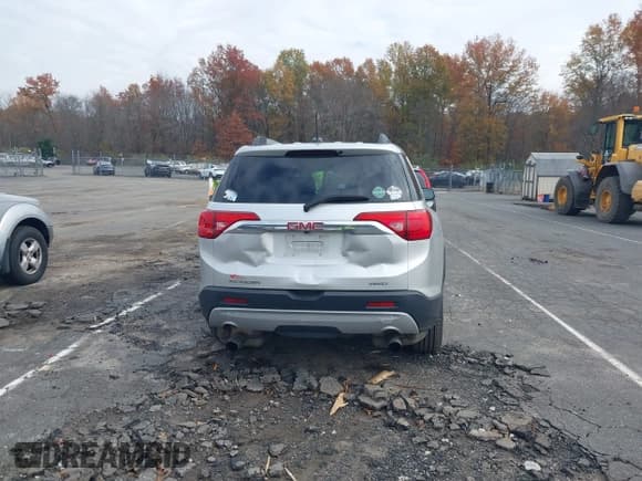 ✅ 2018 GMC Acadia SLE • VIN: 1GKKNSLS9JZ189249 • Лот: 43592384. Опубликован ранее на IAAI с пробегом 139 372 миль. Бесплатный доступ к архиву аукционных продаж из США и подробный отчёт об истории автомобиля на DreamBid. Изображение 16.