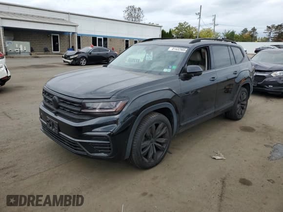 ✅ 2021 Volkswagen Atlas SEL Premium R-Line • VIN: 1V2FR2CA0MC540564 • Lot: 81432905. Listed on Copart with 53,369 mi. Free auction sales archive from the USA and detailed vehicle history report at DreamBid. Image 1.