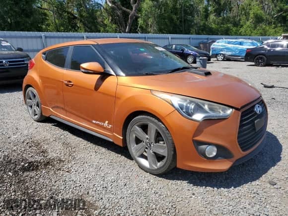 2013 Hyundai Veloster Turbo z VIN KMHTC6AE5DU166493, wystawiony jako Copart lot #81244455 z przebiegiem 116 148 mil mil oraz Szkoda całkowita • Salvage title. Historia ofert i sprzedaży dostępna na DreamBid. Obrazek 4.