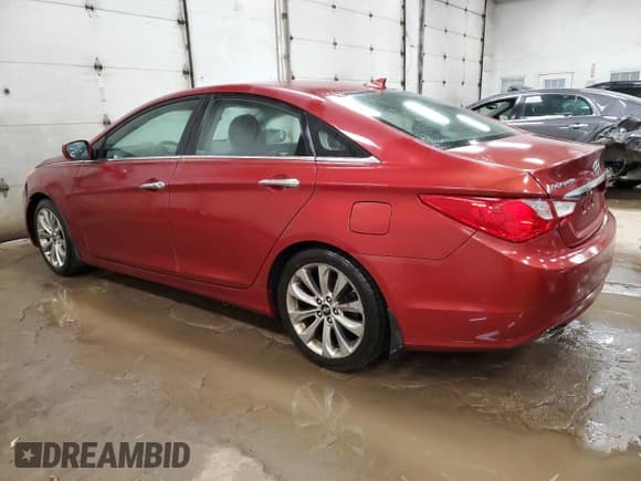 ✅ 2013 Hyundai Sonata SE • VIN: 5NPEC4AC9DH780747 • Lot: 69197404. Listed on Copart with 86,085 mi. Free auction sales archive from the USA and detailed vehicle history report at DreamBid. Image 2.