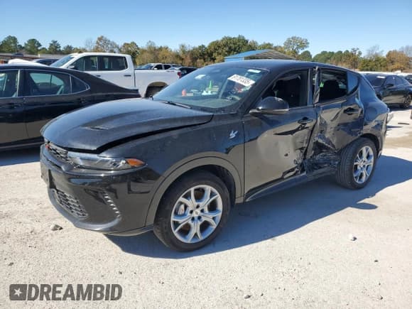 ✅ 2024 Dodge Hornet R/T • VIN: ZACPDFCW9R3A33227 • Lot: 91781335. Listed on Copart with 41,604 mi. Free auction sales archive from the USA and detailed vehicle history report at DreamBid. Image 1.