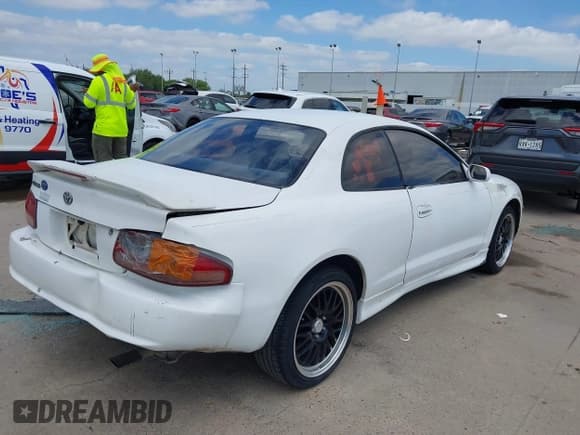 ✅ 1996 Toyota Celica • VIN: JT2CB02T3T0060866 • Lot: 42024588. Wystawiony na IAAI z przebiegiem 233 760 mil. Bezpłatny archiwum sprzedaży aukcyjnych z USA i szczegółowy raport historii pojazdu na DreamBid. Zdjęcie 4.