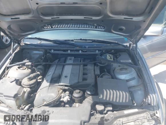 ✅ 2005 BMW 3 Series 330Ci • VIN: WBABD53495PL15593 • Lot: 42033635. Listed on IAAI with Not provided. Free auction sales archive from the USA and detailed vehicle history report at DreamBid. Image 10.