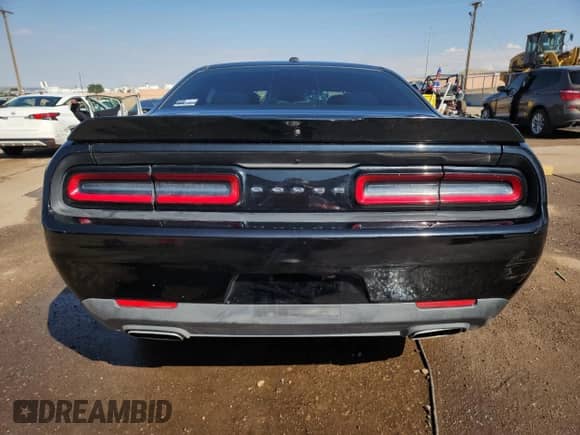 2018 Dodge Challenger SXT Plus z VIN 2C3CDZAG4JH205064, wystawiony jako Copart lot #85894005 z przebiegiem 54 476 mil mil oraz Szkoda całkowita • Salvage title. Historia ofert i sprzedaży dostępna na DreamBid. Obrazek 6.