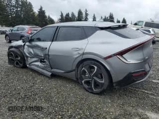 ✅ 2023 Kia EV6 GT-Line • VIN: KNDC4DLC5P5119755 • Лот: 52284784. Опубликован ранее на Copart с пробегом 5 559 миль. Бесплатный доступ к архиву аукционных продаж из США и подробный отчёт об истории автомобиля на DreamBid. Изображение 2.