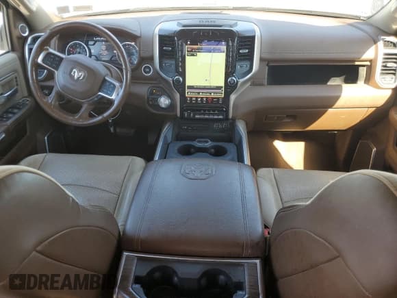 ✅ 2019 Ram 2500 • VIN: 3C6UR5KJ1KG628178 • Lot: 76950094. Listed on Copart with 100,996 mi. Free auction sales archive from the USA and detailed vehicle history report at DreamBid. Image 8.