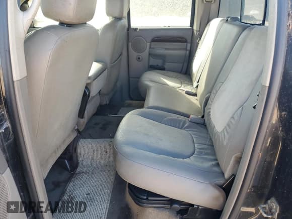 ✅ 2003 Dodge 2500 ST • VIN: 3D7KA28DX3G858882 • Лот: 92284085. Опубликован ранее на Copart с пробегом Не указан. Бесплатный доступ к архиву аукционных продаж из США и подробный отчёт об истории автомобиля на DreamBid. Изображение 10.