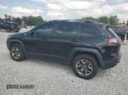 ✅ 2019 Jeep Cherokee Trailhawk Elite • VIN: 1C4PJMBXXKD422527 • Лот: 68966035. Опубликован ранее на Copart с пробегом 96 272 миль. Бесплатный доступ к архиву аукционных продаж из США и подробный отчёт об истории автомобиля на DreamBid. Изображение 2.