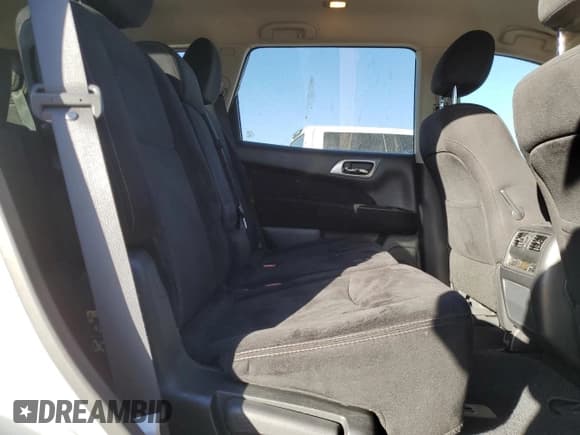 ✅ 2014 Nissan Pathfinder SV • VIN: 5N1AR2MN1EC684778 • Lot: 49298665. Listed on Copart with 161,245 mi. Free auction sales archive from the USA and detailed vehicle history report at DreamBid. Image 11.