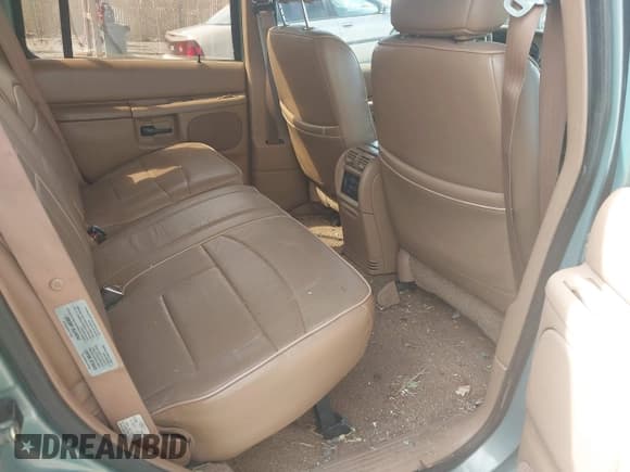 ✅ 1996 Ford Explorer XL • VIN: 1FMDU34X4TZA26675 • Лот: 43045929. Опубликован ранее на IAAI с пробегом 111 813 миль. Бесплатный доступ к архиву аукционных продаж из США и подробный отчёт об истории автомобиля на DreamBid. Изображение 8.