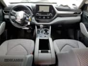 ✅ 2023 Toyota Highlander Hybrid LE • VIN: 5TDBBRCH4PS568381 • Lot: 87419015. Wystawiony na Copart z przebiegiem 70 284 mil. Bezpłatny archiwum sprzedaży aukcyjnych z USA i szczegółowy raport historii pojazdu na DreamBid. Zdjęcie 8.