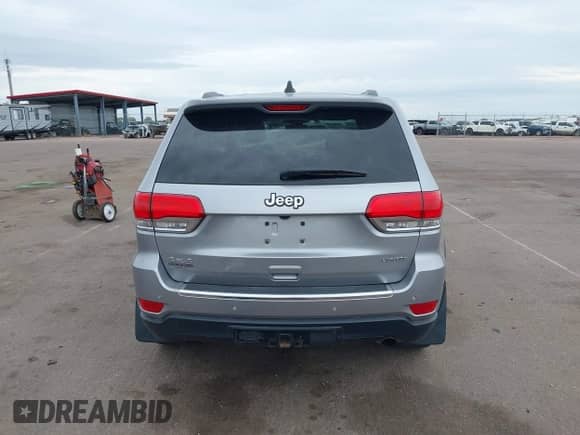 2018 Jeep Grand Cherokee Sterling z VIN 1C4RJFBG3JC138410, wystawiony jako IAAI lot #43242404 z przebiegiem 119 655 mil mil oraz . Historia ofert i sprzedaży dostępna na DreamBid. Obrazek 17.