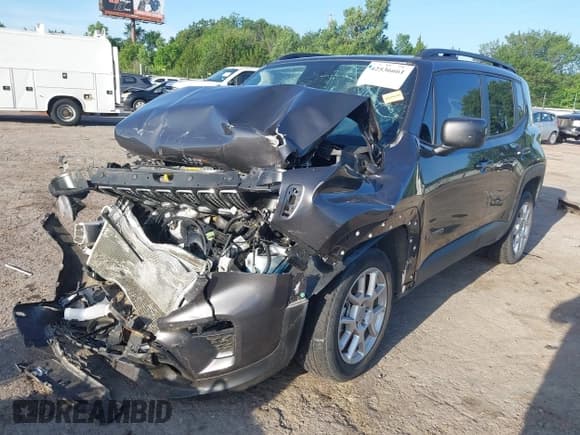 ✅ 2020 Jeep Renegade Latitude • VIN: ZACNJABBXLPL71363 • Lot: 42540664. Listed on IAAI with Not provided. Free auction sales archive from the USA and detailed vehicle history report at DreamBid. Image 2.