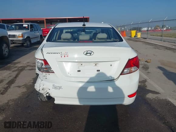 ✅ 2014 Hyundai Accent GLS • VIN: KMHCT4AE7EU664460 • Лот: 43136071. Опубликован ранее на IAAI с пробегом 123 388 миль. Бесплатный доступ к архиву аукционных продаж из США и подробный отчёт об истории автомобиля на DreamBid. Изображение 17.