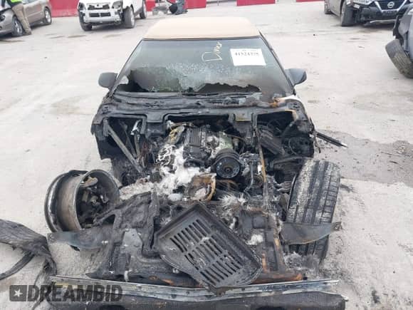 ✅ 1994 Chevrolet Corvette • VIN: 1G1YY32PXR5119898 • Lot: 41524375. Wystawiony na IAAI z przebiegiem Nie podano. Bezpłatny archiwum sprzedaży aukcyjnych z USA i szczegółowy raport historii pojazdu na DreamBid. Zdjęcie 6.