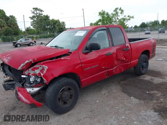 ✅ 2004 Dodge 2500 ST • VIN: 3D7KA28D14G205455 • Lot: 42435374. Wystawiony na IAAI z przebiegiem 220 115 mil. Bezpłatny archiwum sprzedaży aukcyjnych z USA i szczegółowy raport historii pojazdu na DreamBid. Zdjęcie 17.