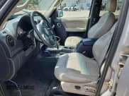 ✅ 2004 Jeep Liberty Limited • VIN: 1J4GL58K44W132894 • Lot: 69481155. Listed on Copart with 155,269 mi. Free auction sales archive from the USA and detailed vehicle history report at DreamBid. Image 7.