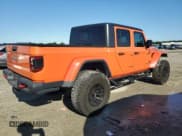 ✅ 2020 Jeep Gladiator Rubicon • VIN: 1C6JJTBGXLL148289 • Lot: 81711455. Wystawiony na Copart z przebiegiem 86 290 mil. Bezpłatny archiwum sprzedaży aukcyjnych z USA i szczegółowy raport historii pojazdu na DreamBid. Zdjęcie 3.