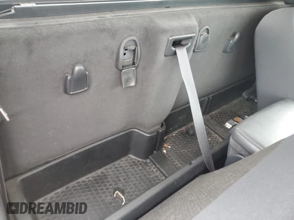 ✅ 2010 Dodge 1500 ST • VIN: 3D7JB1EP5AG104772 • Lot: 84306824. Wystawiony na Copart z przebiegiem 96 708 mil. Bezpłatny archiwum sprzedaży aukcyjnych z USA i szczegółowy raport historii pojazdu na DreamBid. Zdjęcie 10.