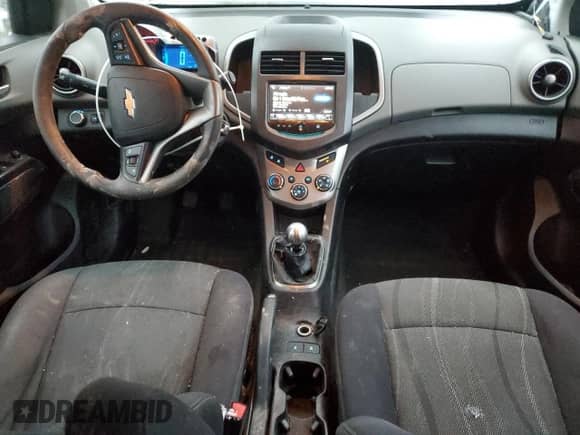 2013 Chevrolet Sonic LT с VIN 1G1JD6SB4D4254909, выставлен на аукционе Copart как лот 84000424 с пробегом 101 631 миль миль и Чистый • Clean title. История ставок и продаж доступна на DreamBid. Изображение 8.