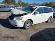 ✅ 2008 Chrysler Town & Country Touring • VIN: 2A8HR54P58R635450 • Lot: 43638098. Listed on IAAI with 322,652 mi. Free auction sales archive from the USA and detailed vehicle history report at DreamBid. Image 2.