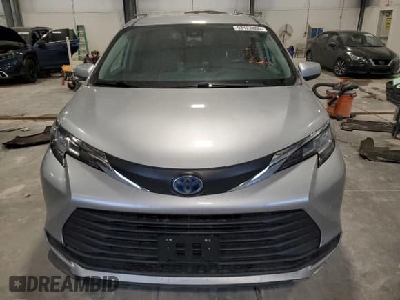 ✅ 2021 Toyota Sienna LE • VIN: 5TDKSKFC8MS036554 • Lot: 93127805. Listed on Copart with 274,181 mi. Free auction sales archive from the USA and detailed vehicle history report at DreamBid. Image 5.