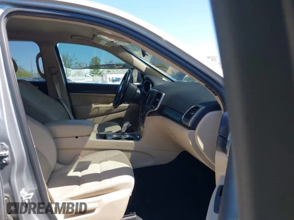 ✅ 2019 Jeep Grand Cherokee Upland • VIN: 1C4RJFAG8KC773206 • Lot: 42059861. Listed on IAAI with 81,439 mi. Free auction sales archive from the USA and detailed vehicle history report at DreamBid. Image 5.