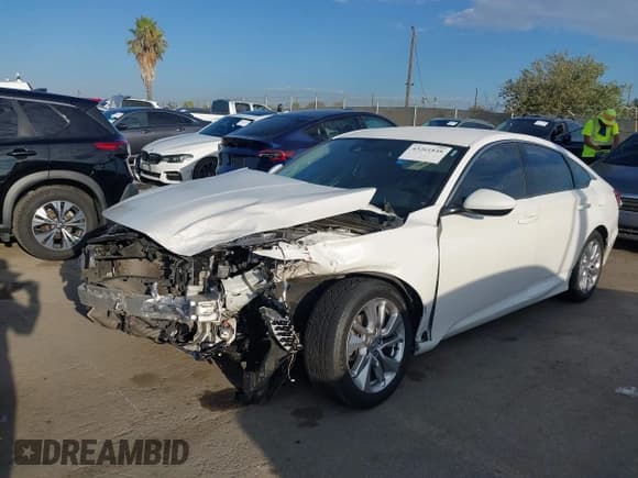 ✅ 2019 Honda Accord LX • VIN: 1HGCV1F19KA138946 • Лот: 43261848. Опубликован ранее на IAAI с пробегом Не указан. Бесплатный доступ к архиву аукционных продаж из США и подробный отчёт об истории автомобиля на DreamBid. Изображение 17.