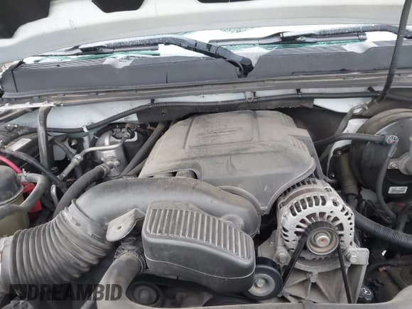 ✅ 2011 Chevrolet Silverado 1500 LTZ • VIN: 3GCPKTE38BG240036 • Lot: 43557562. Wystawiony na IAAI z przebiegiem 306 131 mil. Bezpłatny archiwum sprzedaży aukcyjnych z USA i szczegółowy raport historii pojazdu na DreamBid. Zdjęcie 10.