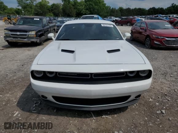✅ 2022 Dodge Challenger SXT • VIN: 2C3CDZAG7NH226724 • Lot: 56737755. Wystawiony na Copart z przebiegiem 60 940 mil. Bezpłatny archiwum sprzedaży aukcyjnych z USA i szczegółowy raport historii pojazdu na DreamBid. Zdjęcie 5.