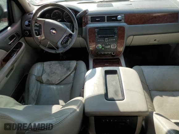 ✅ 2009 Chevrolet Suburban LTZ • VIN: 1GNFK36369R287058 • Lot: 68552494. Wystawiony na Copart z przebiegiem Nie podano. Bezpłatny archiwum sprzedaży aukcyjnych z USA i szczegółowy raport historii pojazdu na DreamBid. Zdjęcie 8.