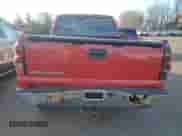 ✅ 2006 Chevrolet Silverado 1500 LS • VIN: 2GCEK19B861263733 • Lot: 80941984. Wystawiony na Copart z przebiegiem 250 132 mil mil. Skorzystaj z bezpłatnego archiwum sprzedaży aukcyjnych z USA i zobacz szczegółowy raport historii pojazdu na DreamBid. Zdjęcie 6.