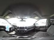 ✅ 2019 Chevrolet Silverado 1500 LT • VIN: 1GCPWCED4KZ111207 • Lot: 42992857. Wystawiony na IAAI z przebiegiem 86 934 mil. Bezpłatny archiwum sprzedaży aukcyjnych z USA i szczegółowy raport historii pojazdu na DreamBid. Zdjęcie 18.