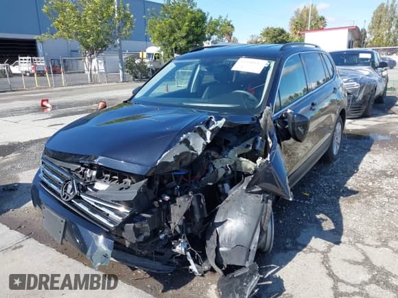 ✅ 2019 Volkswagen Tiguan SE • VIN: 3VV2B7AX3KM107763 • Lot: 43390947. Wystawiony na IAAI z przebiegiem 59 523 mil. Bezpłatny archiwum sprzedaży aukcyjnych z USA i szczegółowy raport historii pojazdu na DreamBid. Zdjęcie 6.