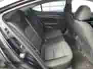 2018 Hyundai Elantra Value Edition с VIN 5NPD84LF4JH282326, выставлен на аукционе Copart как лот 86109005 с пробегом 107 083 миль миль и Списание • Salvage title. История ставок и продаж доступна на DreamBid. Изображение 10.