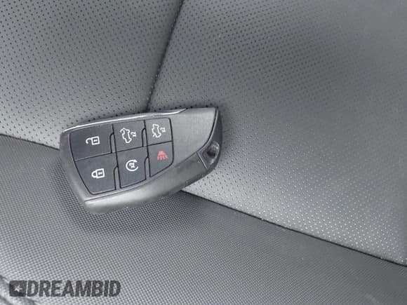 ✅ 2024 GMC HUMMER EV • VIN: 1GT10DDB2RU113168 • Лот: 41896072. Опубликован ранее на IAAI с пробегом 3 657 миль. Бесплатный доступ к архиву аукционных продаж из США и подробный отчёт об истории автомобиля на DreamBid. Изображение 11.