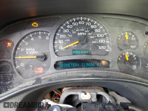 ✅ 2004 Chevrolet Silverado 1500 LS • VIN: 1GCEC19T84Z151900 • Лот: 81065104. Опубликован ранее на Copart с пробегом 219 606 миль. Бесплатный доступ к архиву аукционных продаж из США и подробный отчёт об истории автомобиля на DreamBid. Изображение 9.