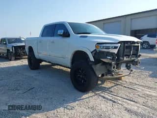 2020 Ram 1500 Limited с VIN 1C6SRFHT2LN230427, выставлен на аукционе IAAI как лот 43210216 с пробегом 150 056 миль миль и . История ставок и продаж доступна на DreamBid. Изображение 1.