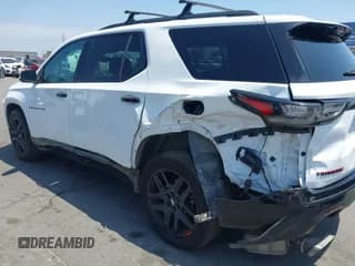 ✅ 2021 Chevrolet Traverse Premier • VIN: 1GNEVKKW9MJ149292 • Lot: 42493106. Wystawiony na IAAI z przebiegiem 90 668 mil. Bezpłatny archiwum sprzedaży aukcyjnych z USA i szczegółowy raport historii pojazdu na DreamBid. Zdjęcie 6.