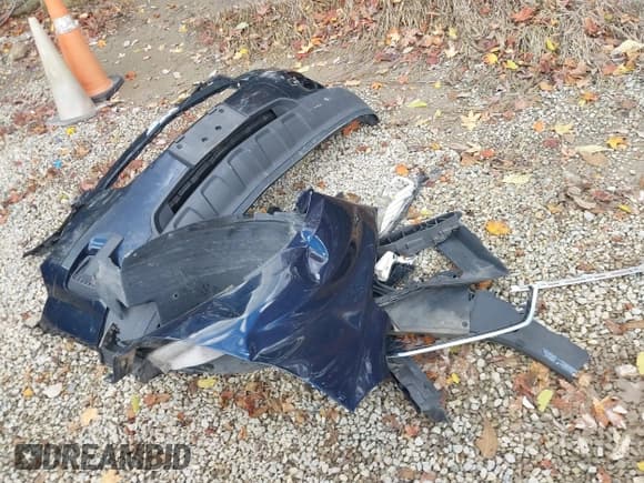 ✅ 2015 Chevrolet Equinox LT • VIN: 2GNALBEK0F1176472 • Лот: 43579941. Опубликован ранее на IAAI с пробегом 199 222 миль. Бесплатный доступ к архиву аукционных продаж из США и подробный отчёт об истории автомобиля на DreamBid. Изображение 12.